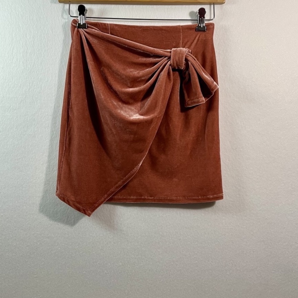 Tularosa The Katie Skirt Draped Velvet Mini Size XS Preppy Wrap Soft EUC